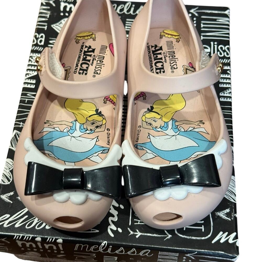 Mini Melissa 7C Ultragirl Alice Wonderland NIB Disney Limited Edition Blush Pink